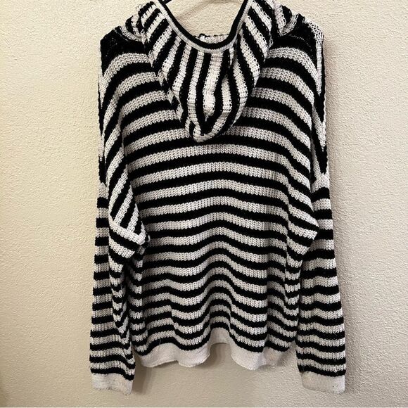 Time and Tru Long Sleeve Striped Hoodie (Size Large) - Picture 2 of 4